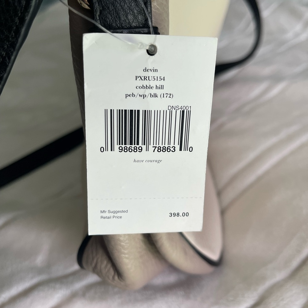 Kate Spade Purse - Picture 4 of 9